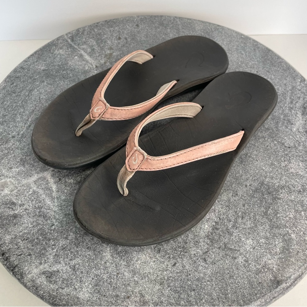 OluKai Basic Flip Flops Sandals Pink Strap 6